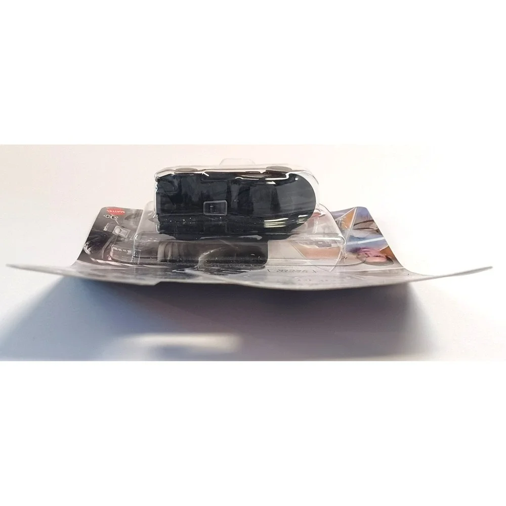 Hot Wheels star these bottom